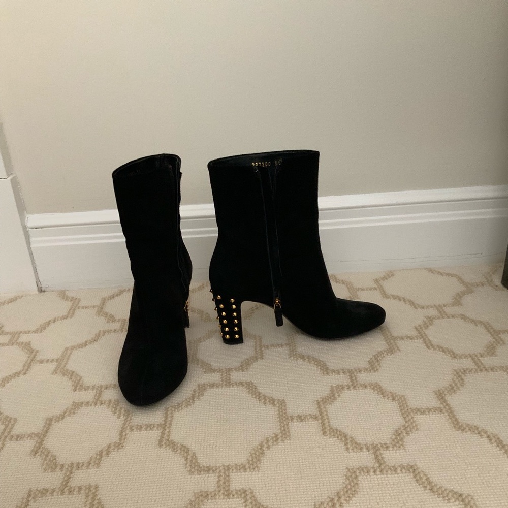 GUCCI - Suade Black Studded Booties